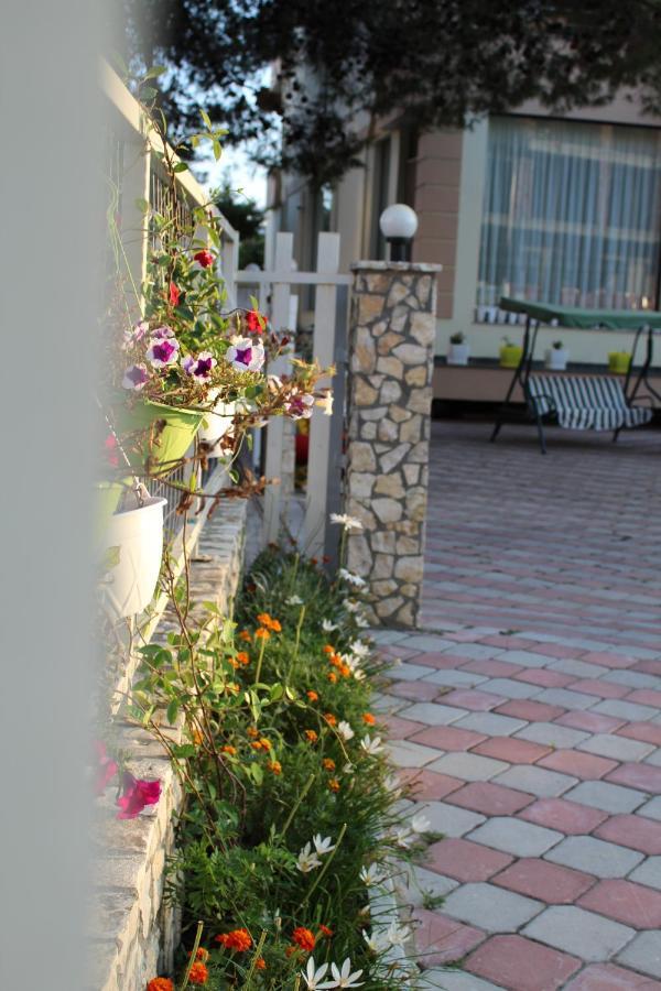 Hotel Villa Aljor Golem  Dış mekan fotoğraf