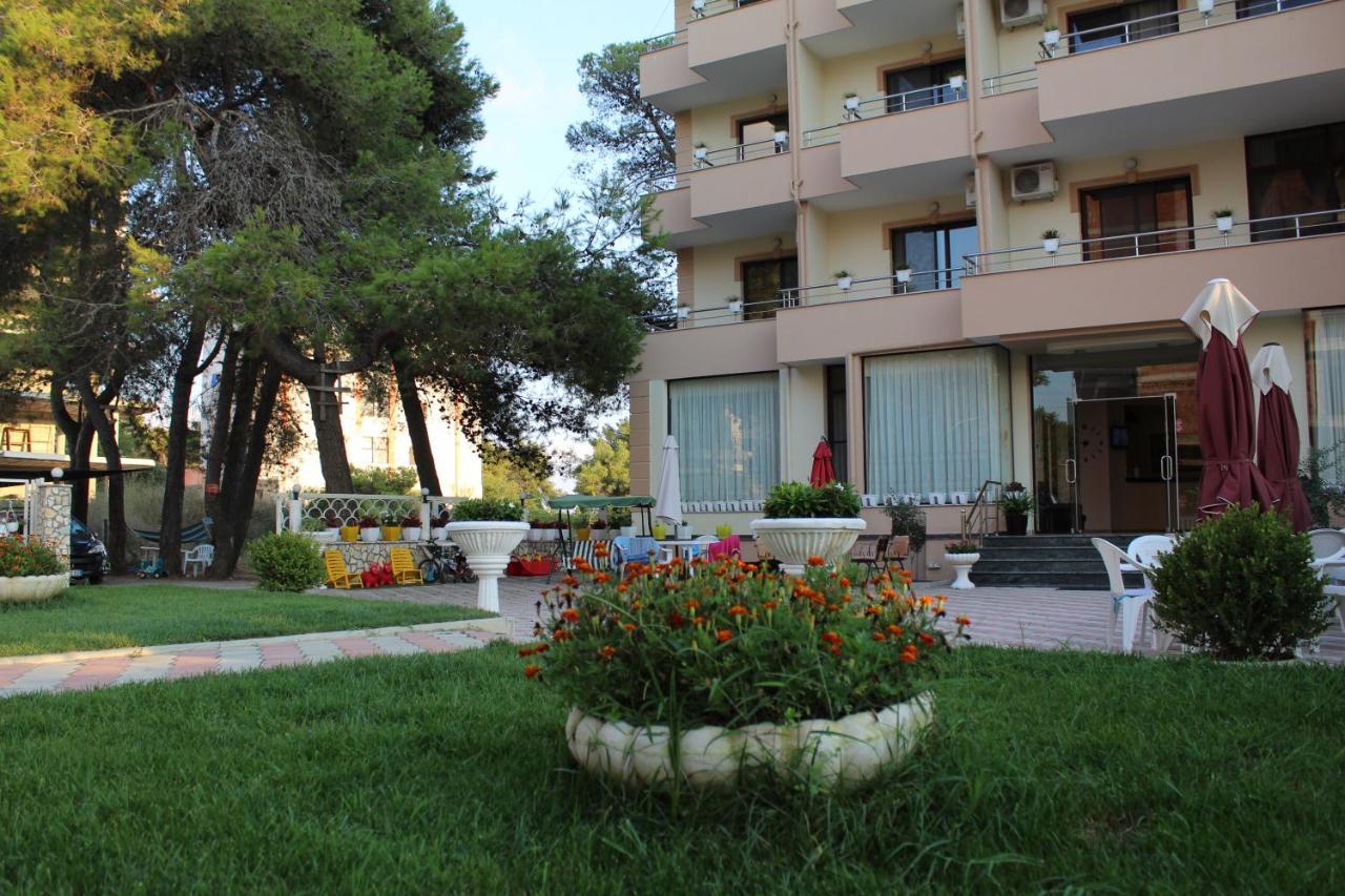 Hotel Villa Aljor Golem  Dış mekan fotoğraf