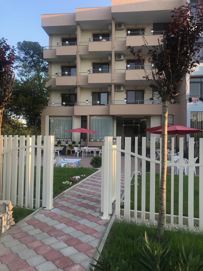 Hotel Villa Aljor Golem  Dış mekan fotoğraf