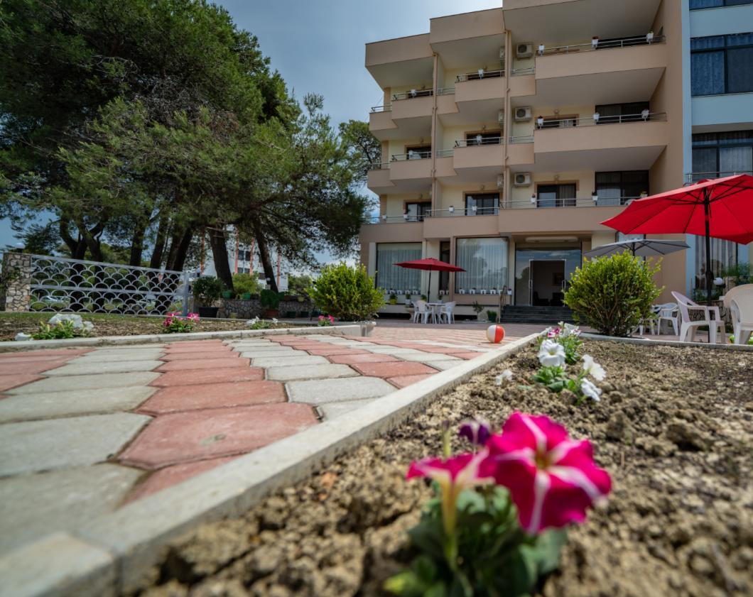 Hotel Villa Aljor Golem  Dış mekan fotoğraf