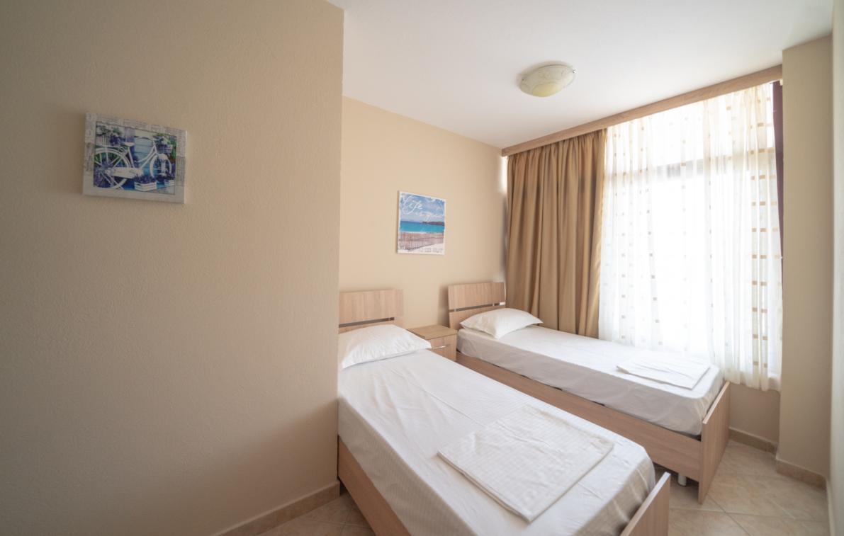 Hotel Villa Aljor Golem  Dış mekan fotoğraf
